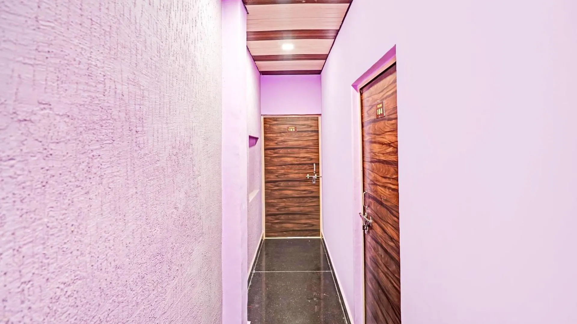 Hotel O Shiv Darshan Paying Guest House バラナシ