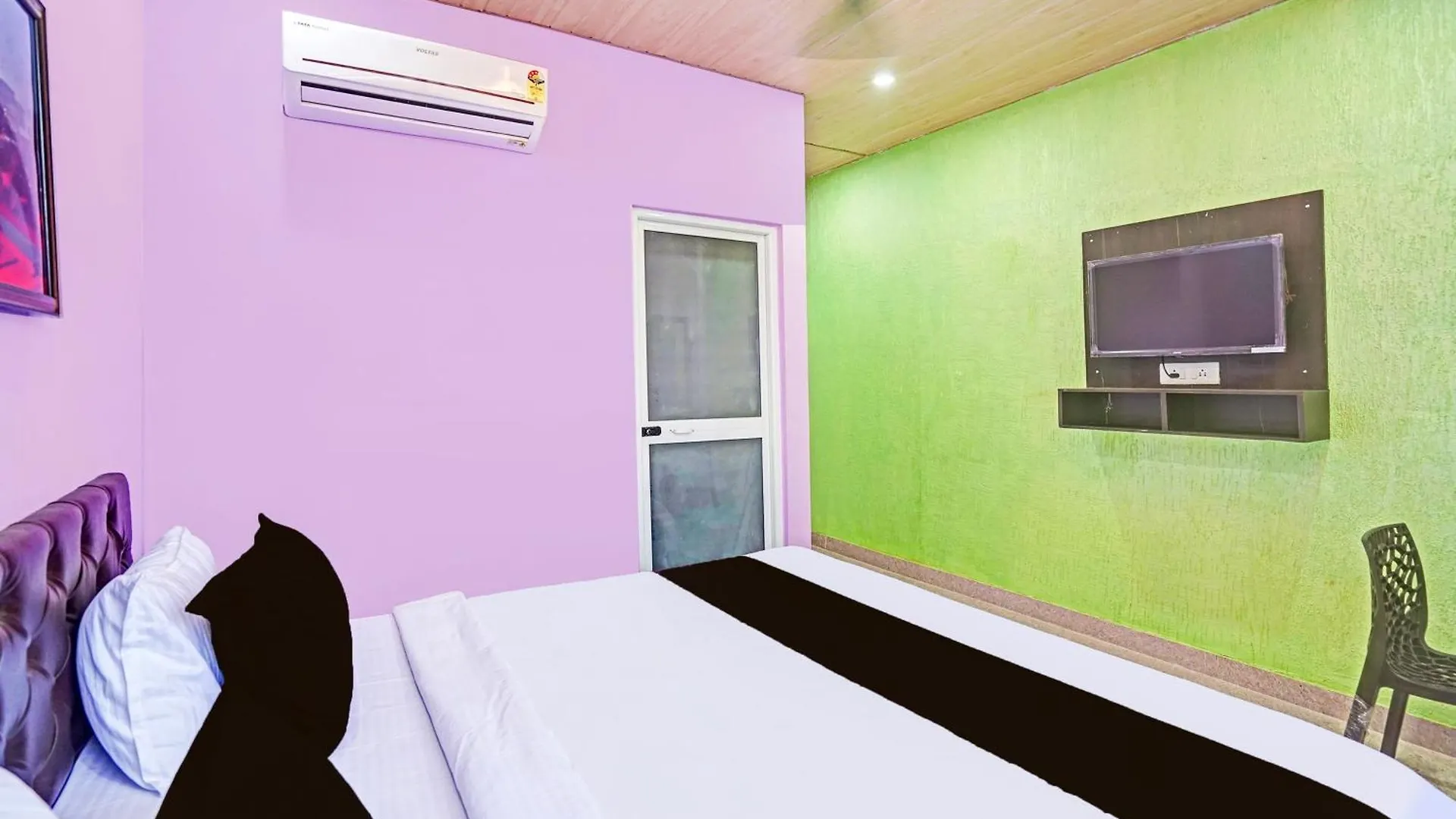 Hotel O Shiv Darshan Paying Guest House Varanasi India