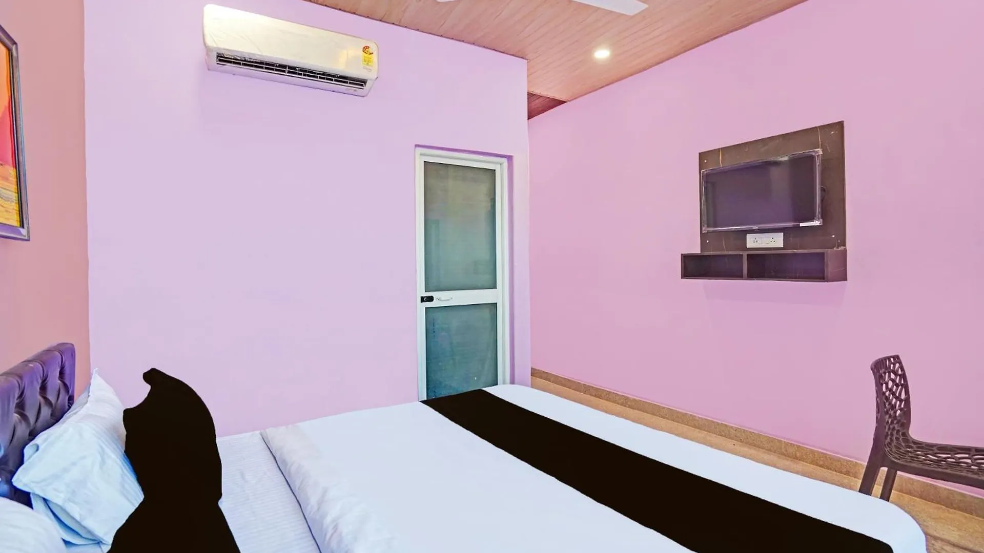 Hotel O Shiv Darshan Paying Guest House Varanasi India