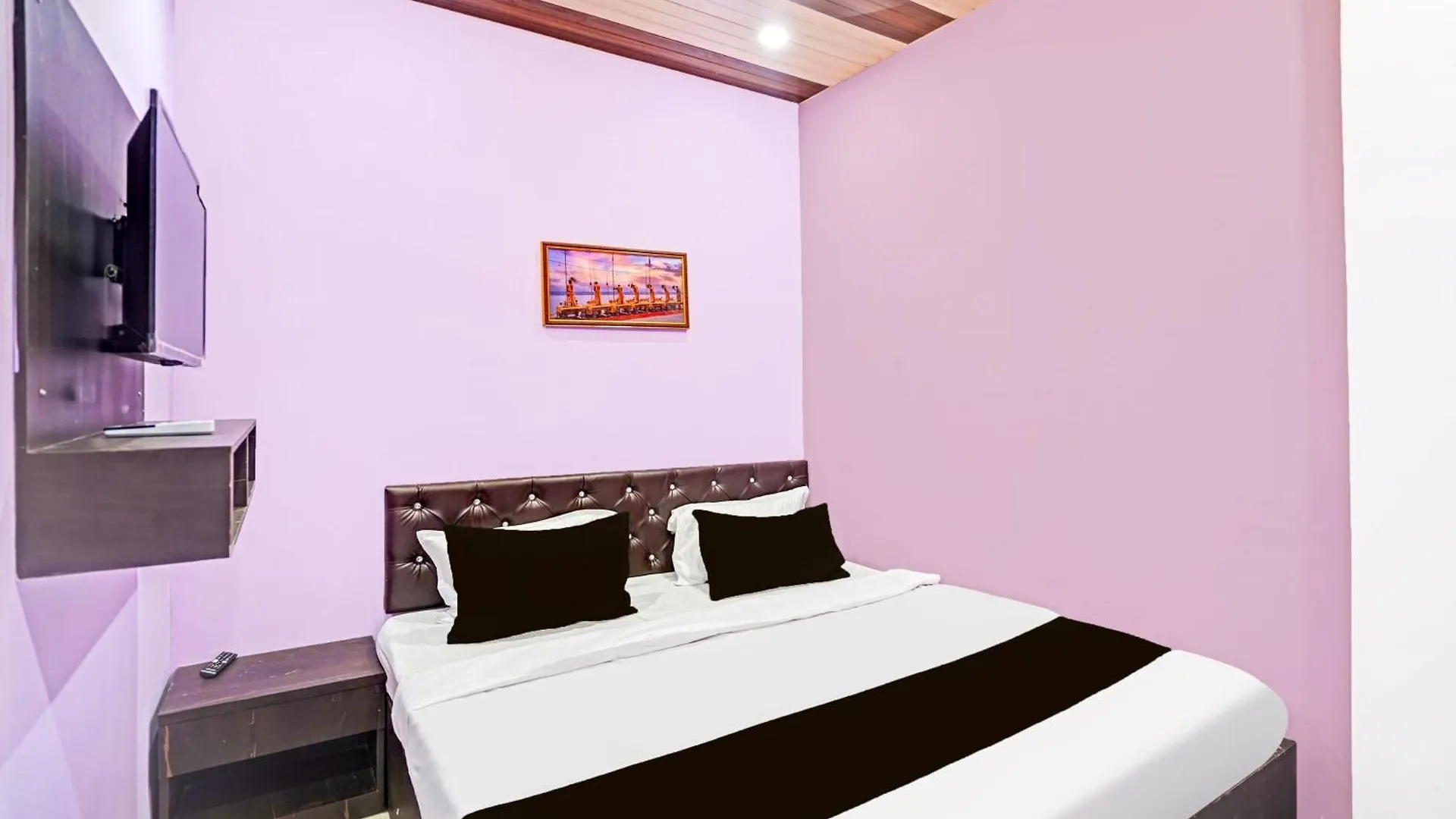 Hotel O Shiv Darshan Paying Guest House Varanasi