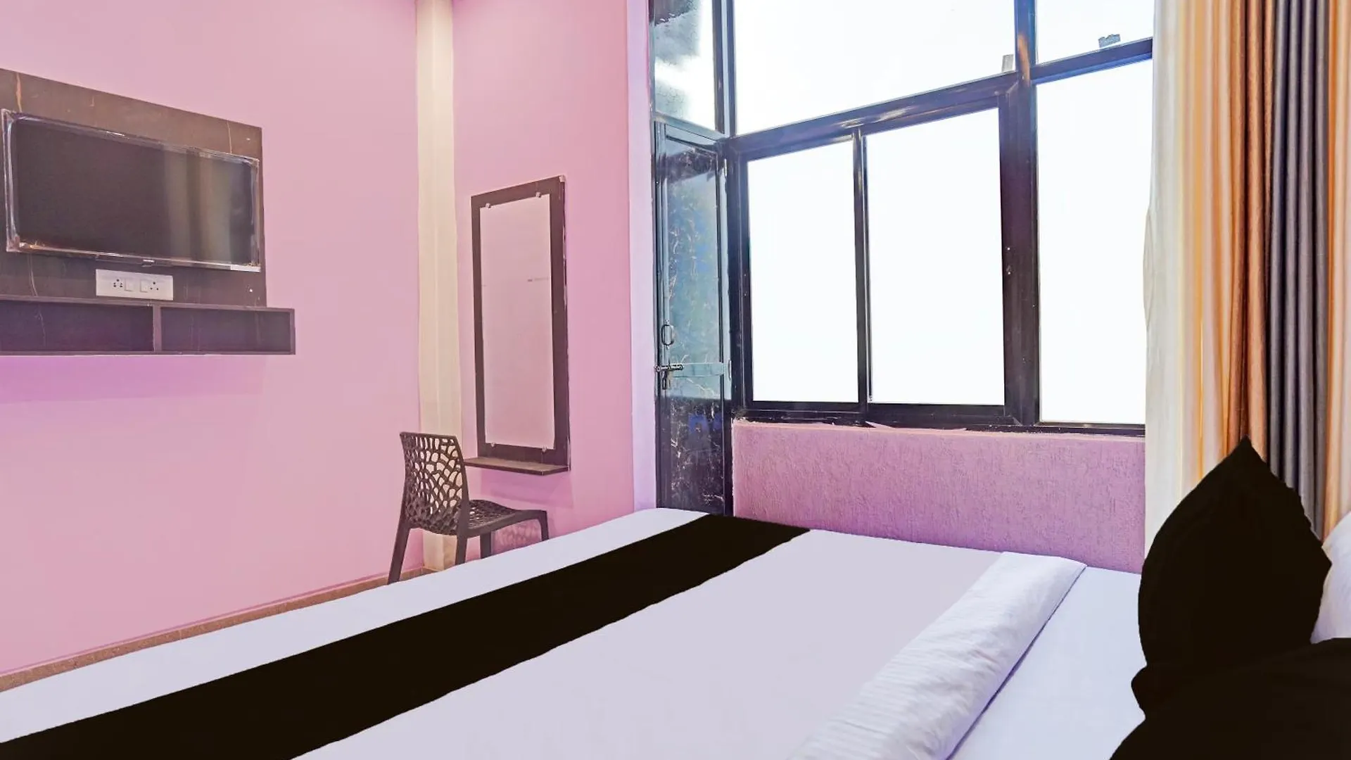 Hotel O Shiv Darshan Paying Guest House Varanasi
