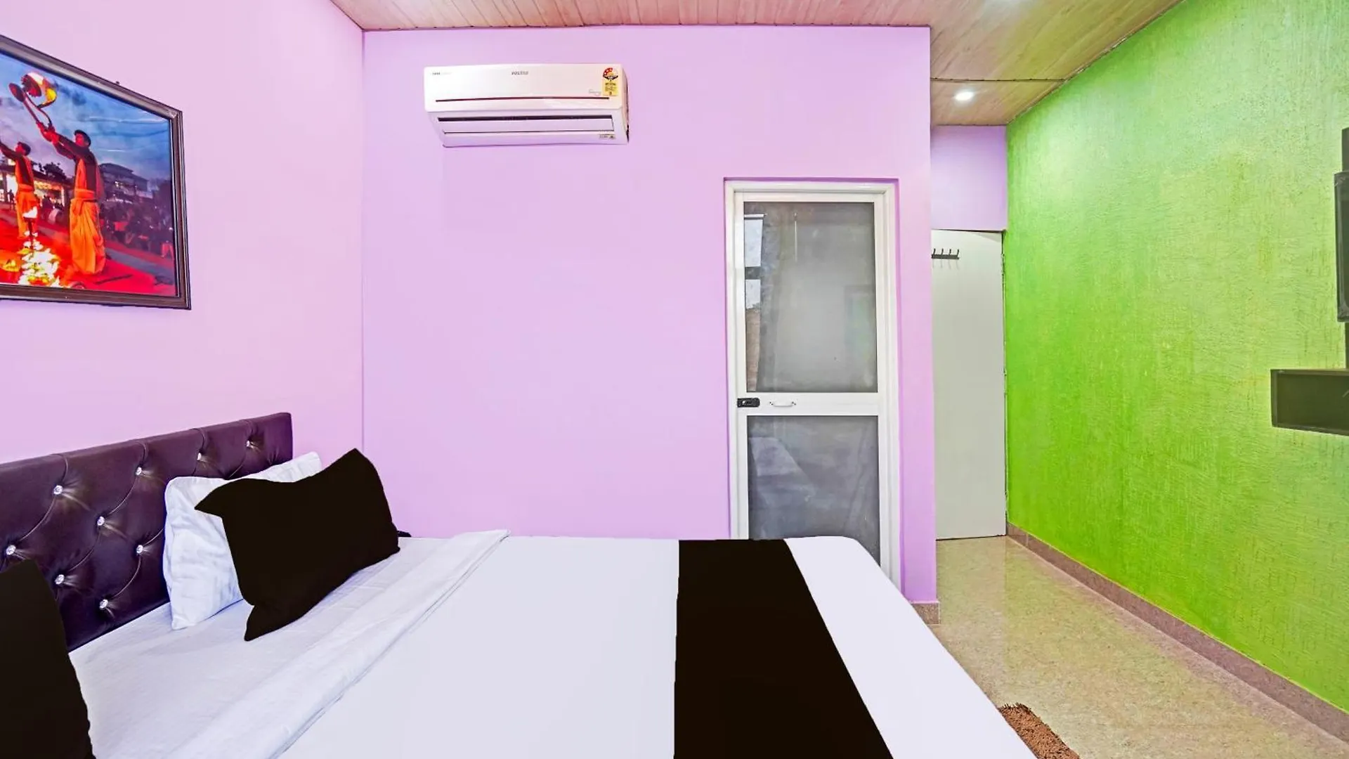 Hotel O Shiv Darshan Paying Guest House Varanasi 3*,